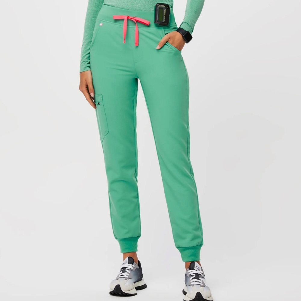 Figs Surgical Green High Waisted Zamora Jogger Scrub Pants